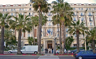 Carlton-Hotel-Top-Free-Things-to-do-Cannes-What-to-do-Riviera