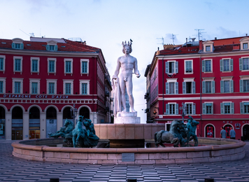 place masséna for private walking tour nice